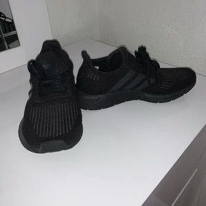 Big girls swift run adidas shoes